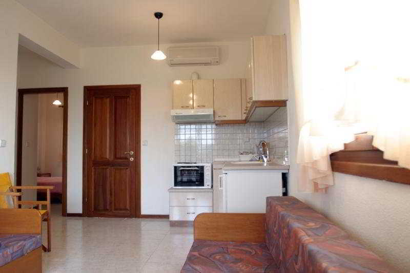 Elena Apartments Nikiti  Oda fotoğraf